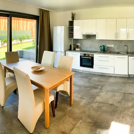 Apartmanove Domy Lipno 1 Frymburk Exterior photo